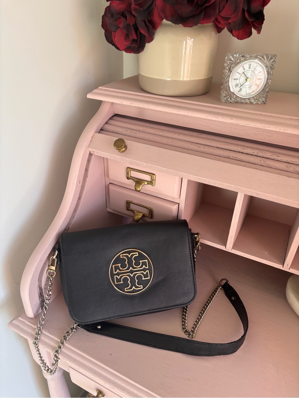 Tory Burch Isabella Clutch- Black Leather Logo Chain Crossbody - Picture 3 of 16